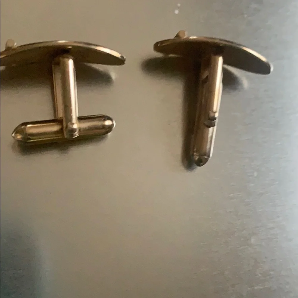 SWANK GOLDEN CUFFLINKS. VINTAGE